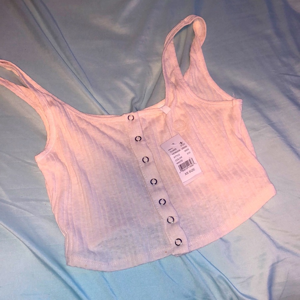 BRAND NEW! FREE SHIP!! PACSUN button tank WITH TAG